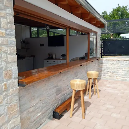 Villa Ika